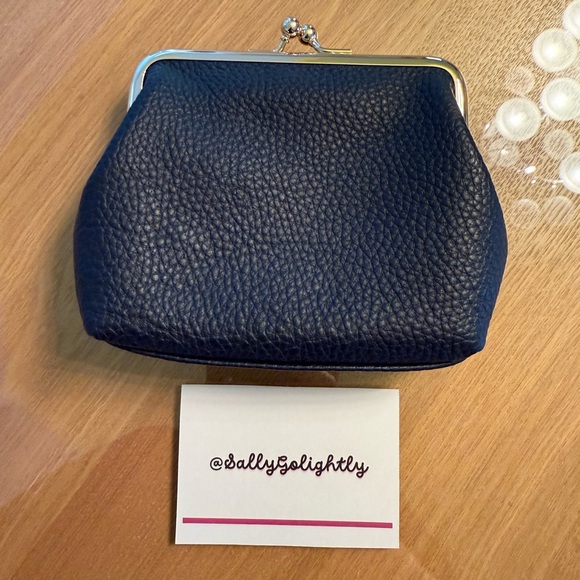 DOONEY & BOURKE Pebbled Grain Large Framed Purse - Picture 2 of 3